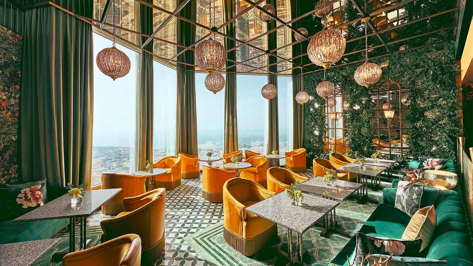 Restaurant en hauteur au Atmosphere, Dubaï